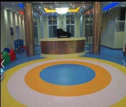 河北正藍(lán)塑膠地板主要優(yōu)點(diǎn)